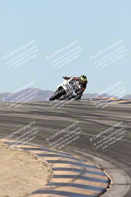 media/Dec-07-2025-CVMA (Sun) [[3e7d2de5dc]]/Race 7-Formula Lightweight Twins Shootout/